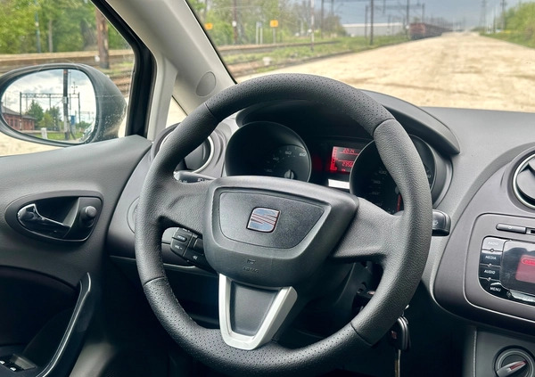 Seat Ibiza cena 13800 przebieg: 230000, rok produkcji 2008 z Wrocław małe 436